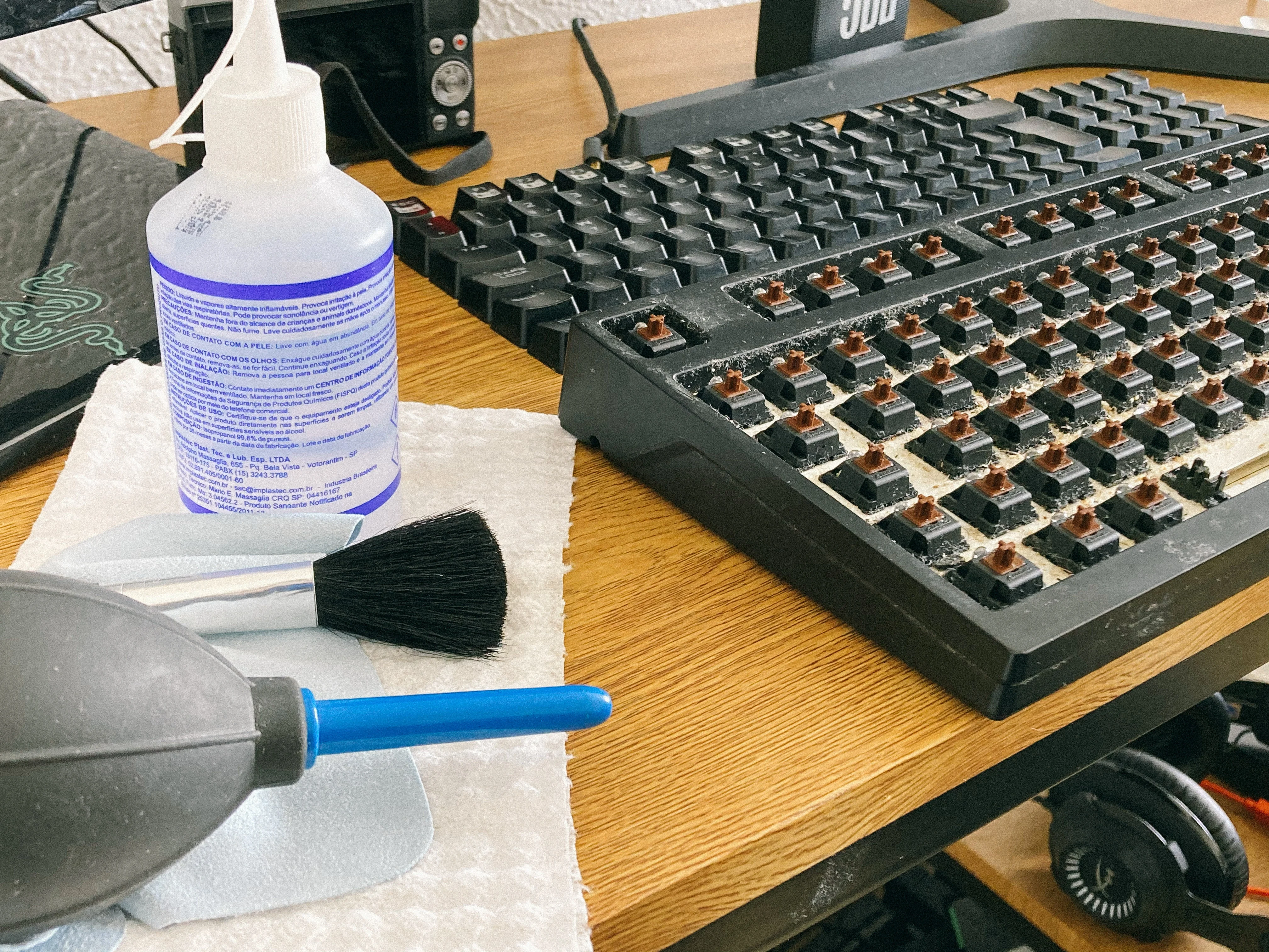 cleaning mechanical keyboard